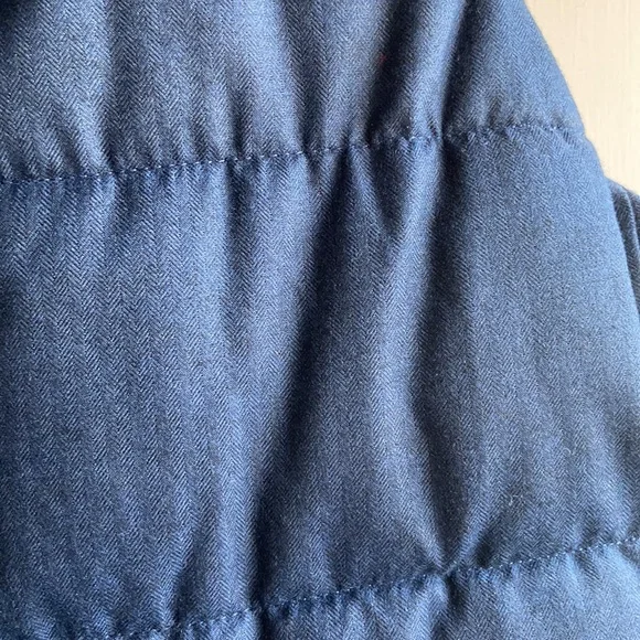NWT Old Navy puffer vest in blue - Picture 3 of 7